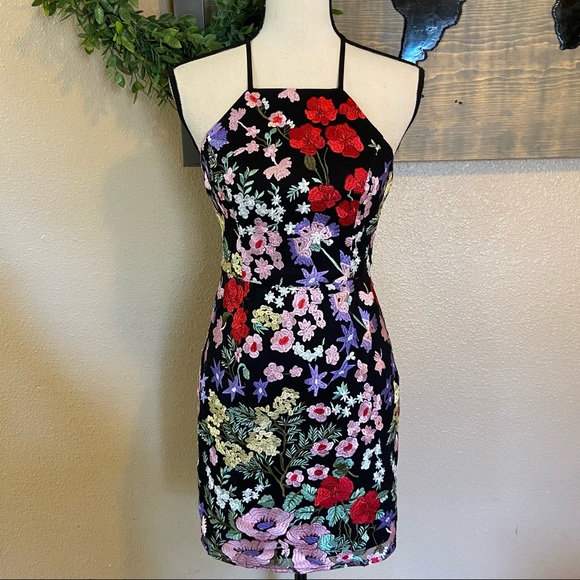 SOLD ❤️🔥 Lulus Black Multi Floral Embroidered Bodycon Halter Mini Dress - Picture 3 of 14